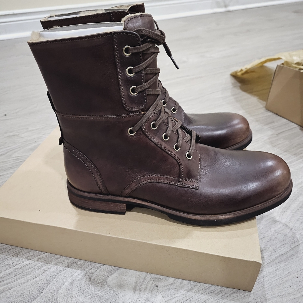 NEW NWT UGG Australia Men's Larus Winter Boots Sz 12 Brown